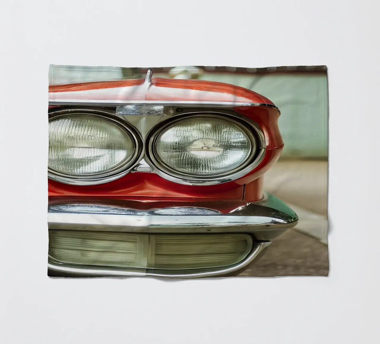 Rote Oldtimer-Front Fleecedecke von CAR EDITION