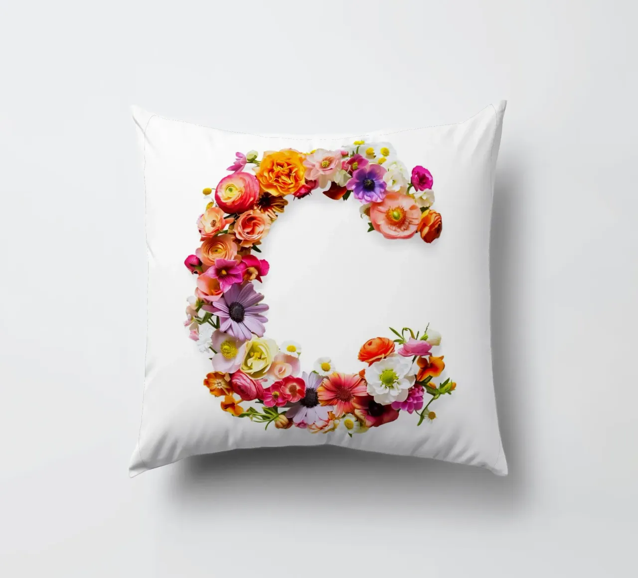Fiore lettera C cuscino da My Tiny Home