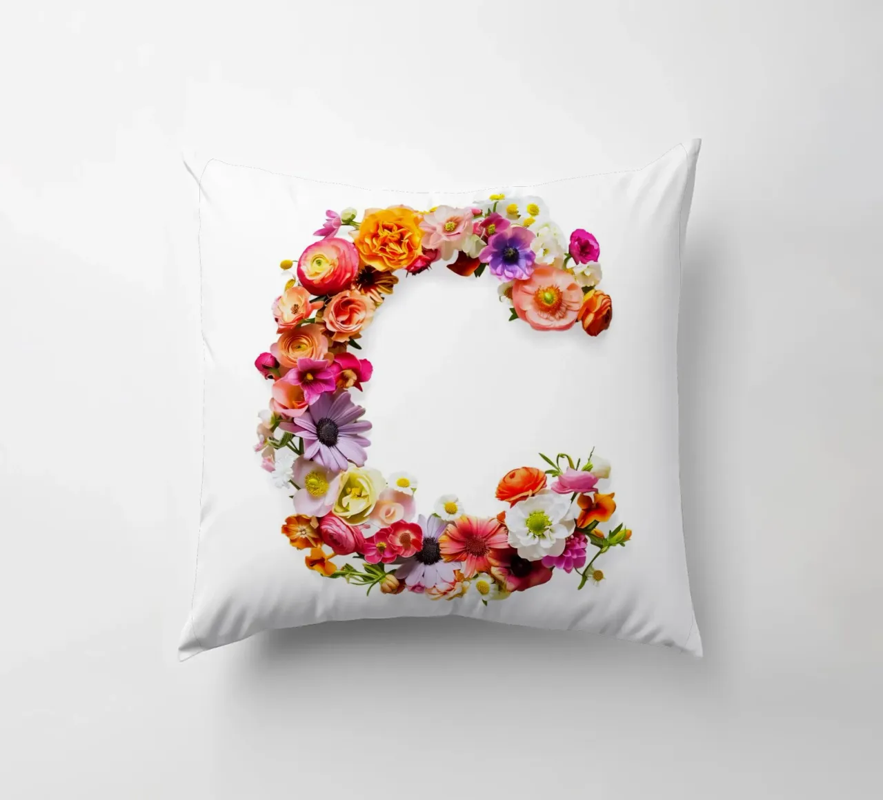 Fiore lettera C cuscino da My Tiny Home