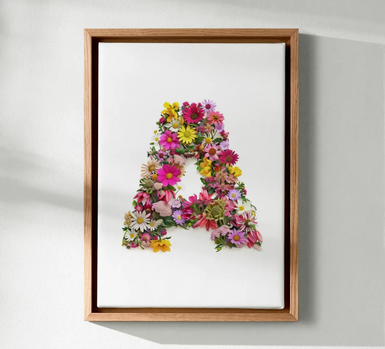 Blumenbuchstabe A Leinwand mit Schattenfugenrahmen von My Tiny Home