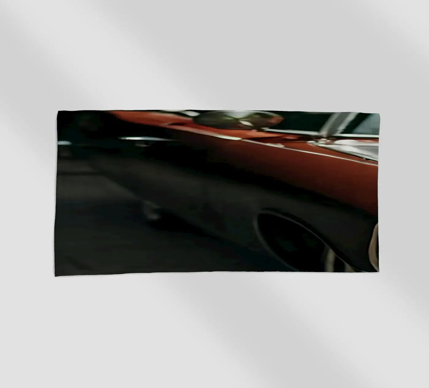 Rote Oldtimer-Front Strandtuch von CAR EDITION