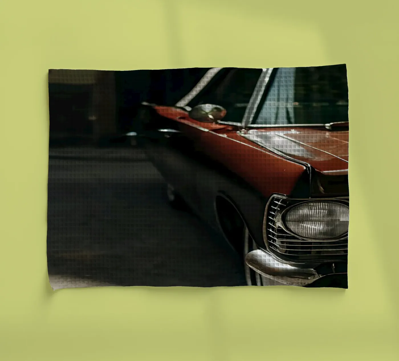 Rote Oldtimer-Front Geschirrtuch von CAR EDITION