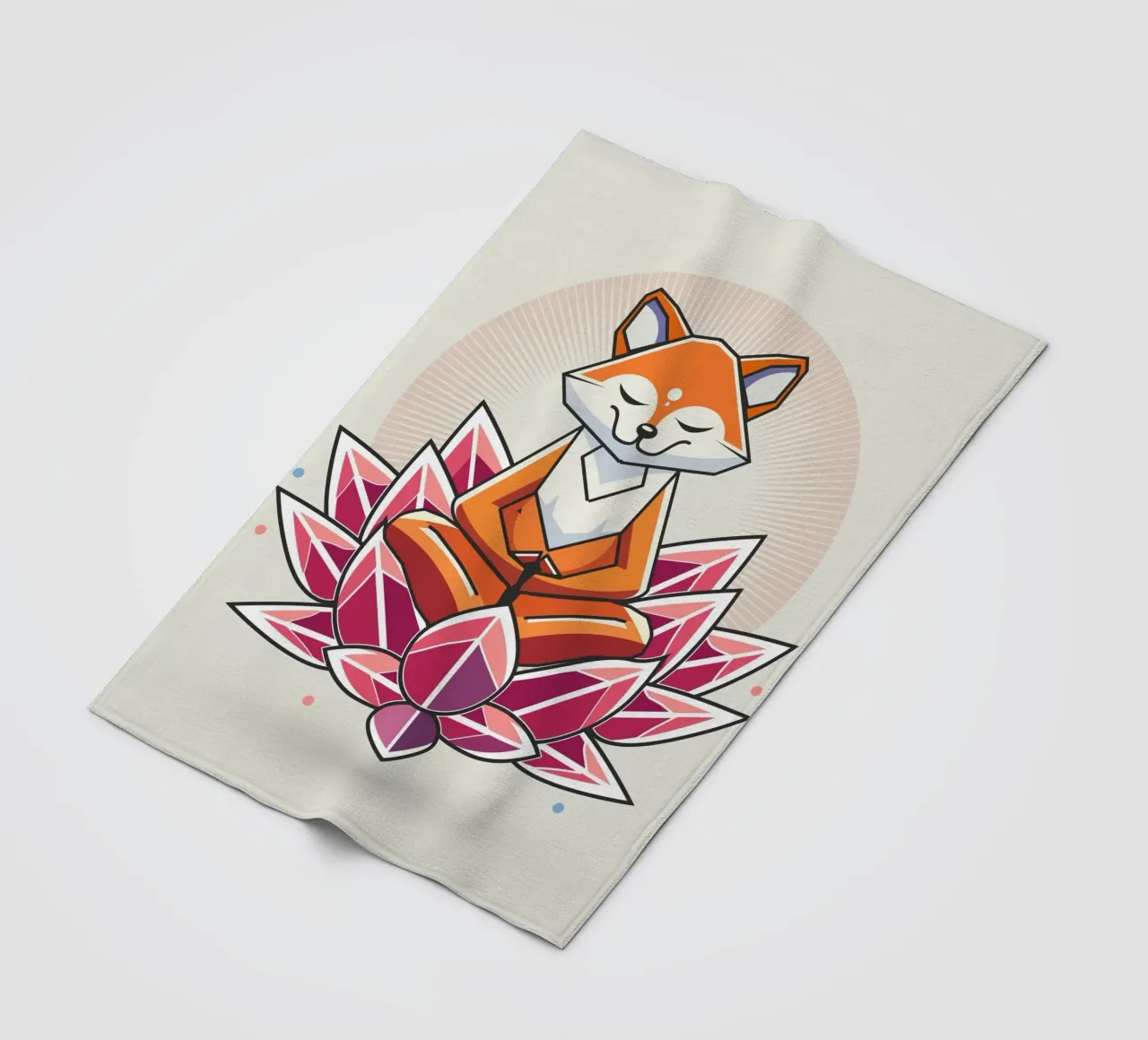 Ein friedlich meditierender Fuchs in Lotusblüte Fleecedecke von namosh