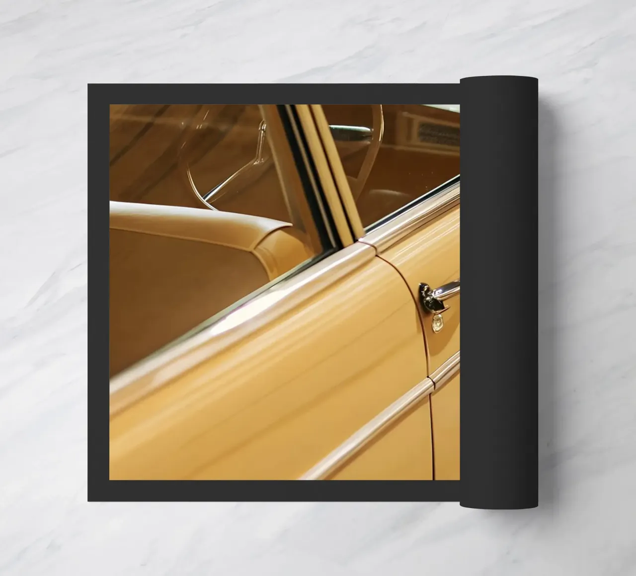 Auto d'epoca gialla zerbino da CAR EDITION