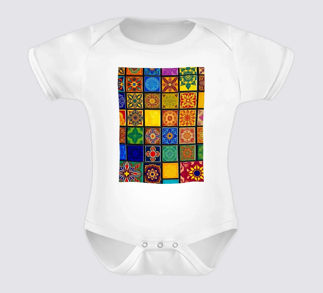 Carreaux de mosaïque colorés avec des motifs et des dessins complexes body bébé de DesignDoodle