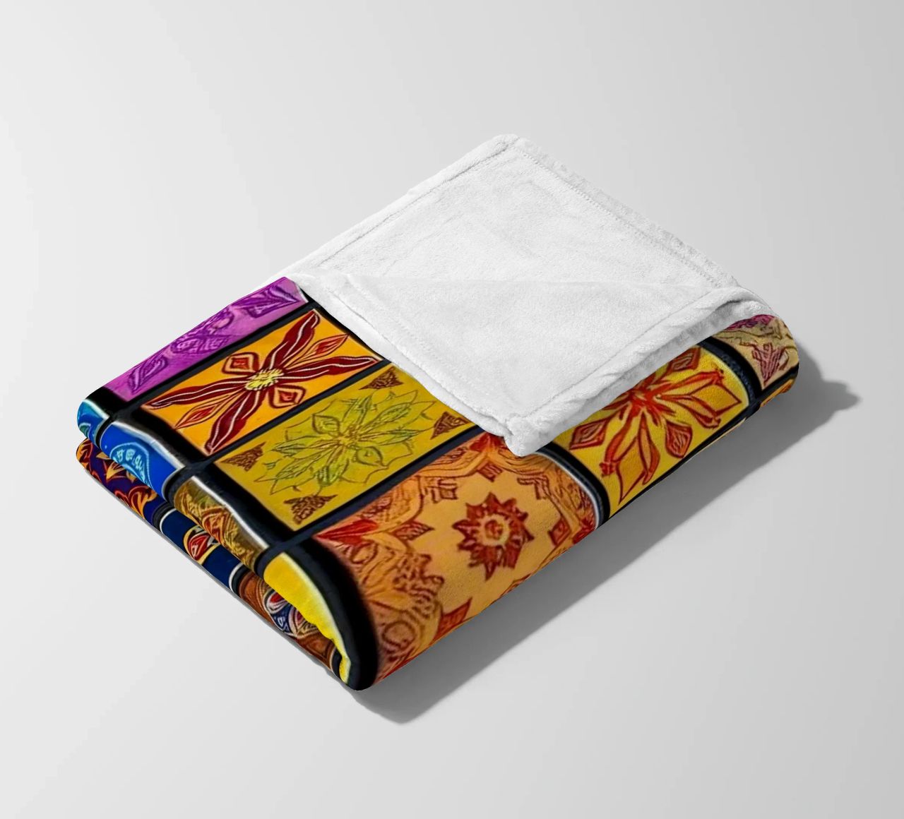 Tessere di mosaico colorate con motivi e disegni intricati coperta in pile da DesignDoodle
