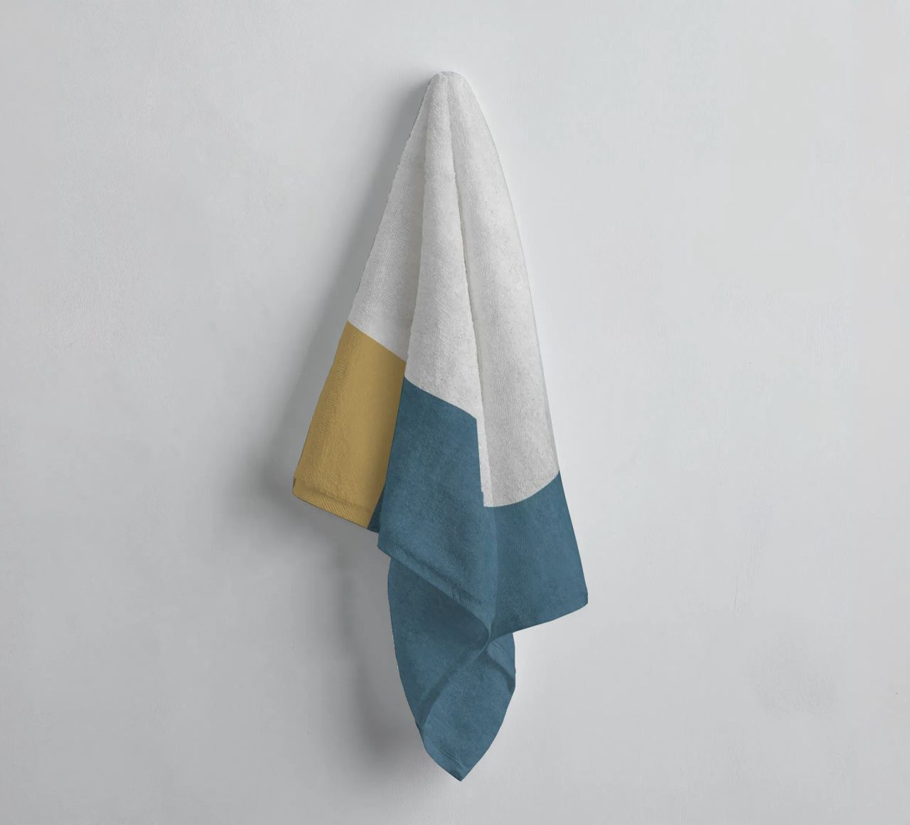 Halfmoon Colorblock - asciugamano da bagno da MoonlightPrint