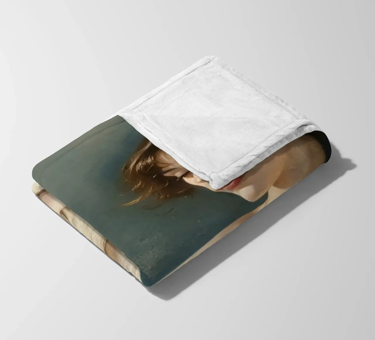 Jeune femme dans une lumière douce se relaxant sur une chaise plaid polaire de DesignDoodle