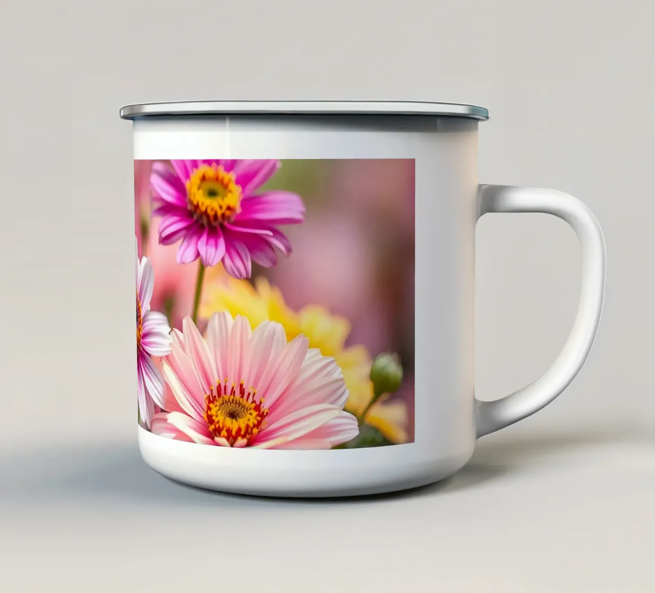 Fiori dai colori vivaci in un giardino in primavera tazza in smalto da DesignDoodle