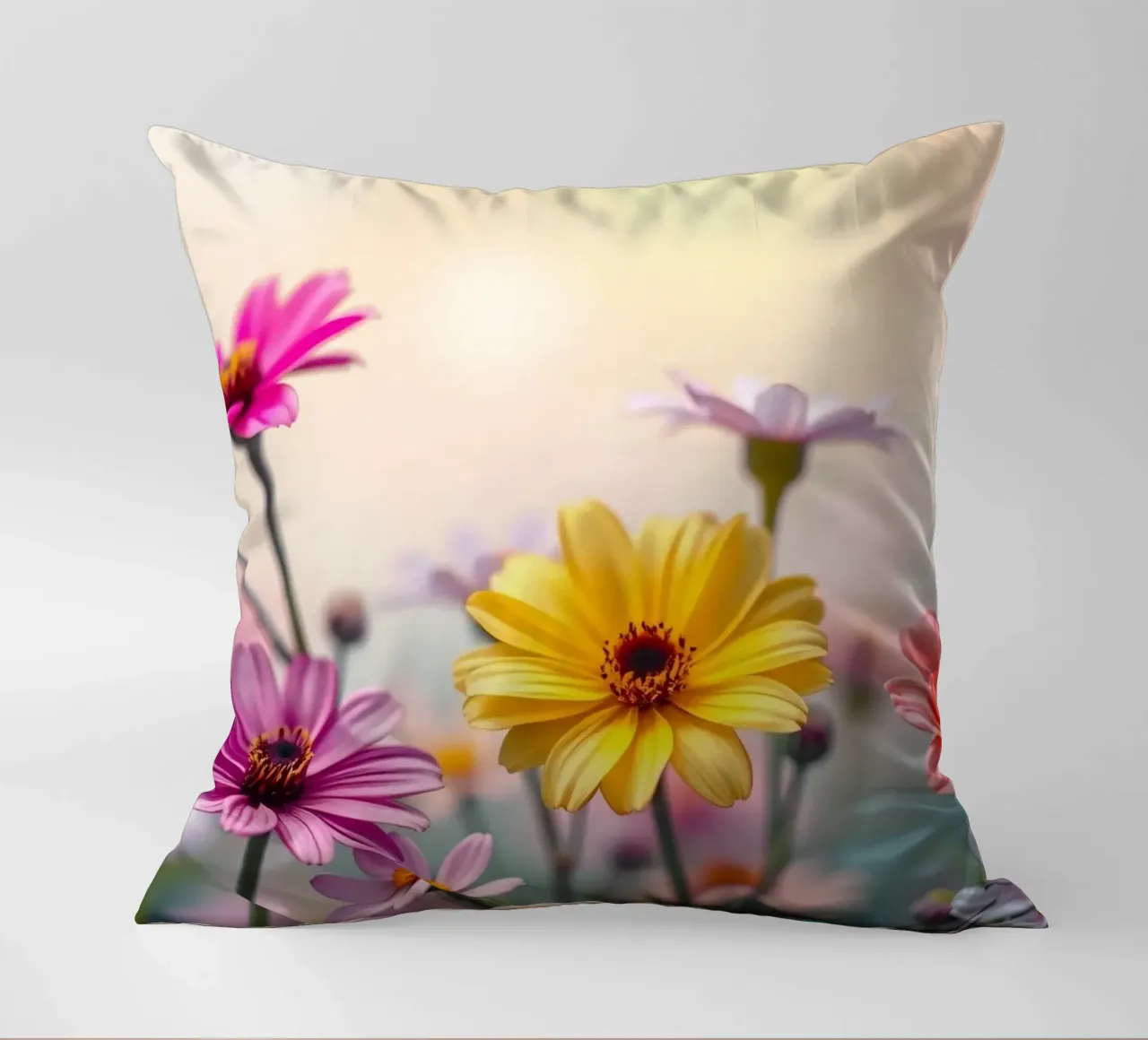Fiori colorati che sbocciano vivacemente in un giardino sereno cuscino da DesignDoodle