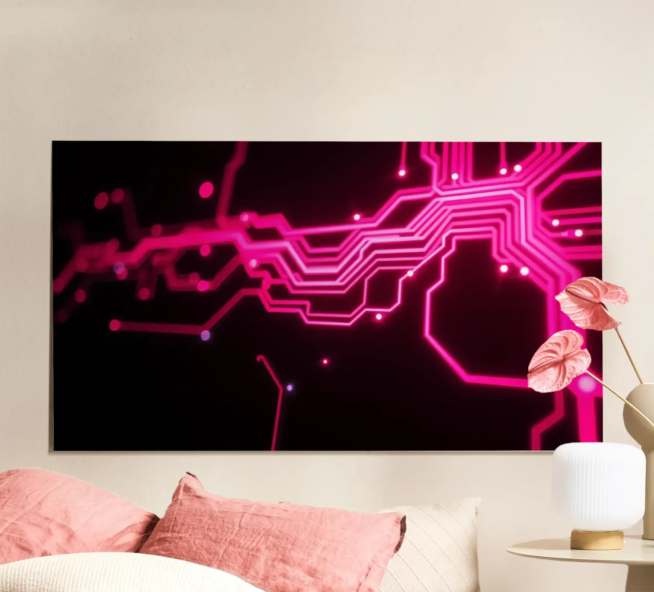 Design del circuito stampato in vivaci tonalità di rosa poster con telaio in legno da DesignDoodle