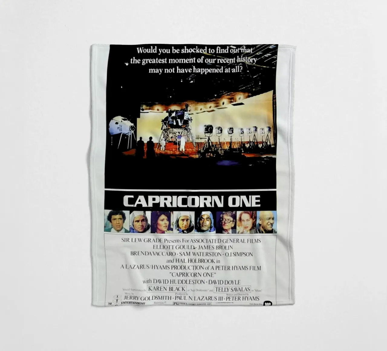 ‘Capricorn One’ Retro Movie Poster coperta in pile da Gallery Print and Art Limited