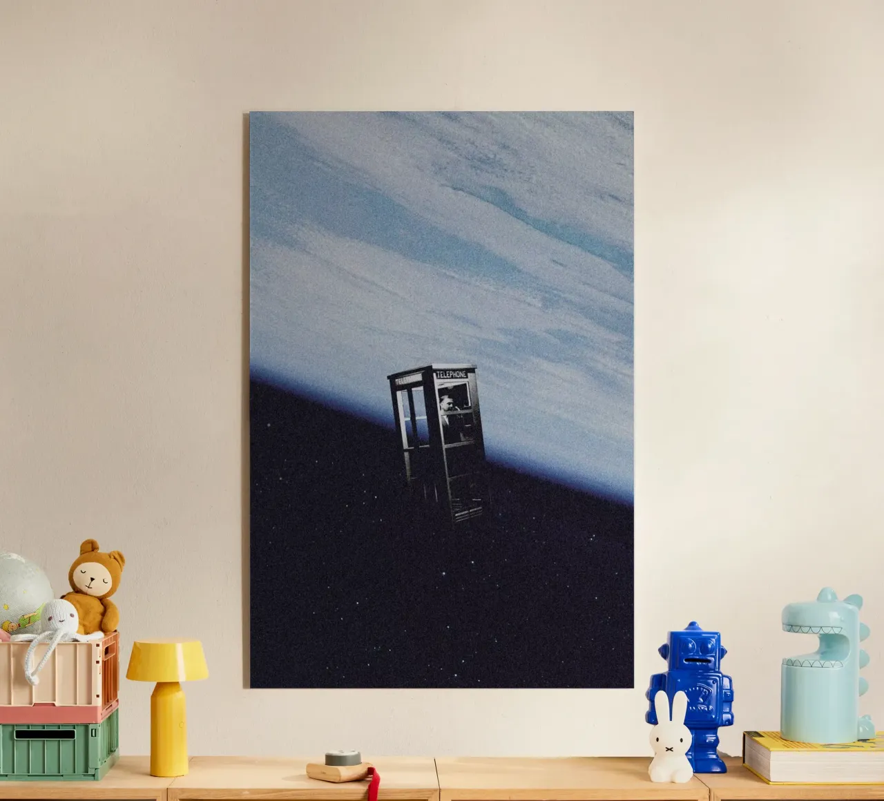 Important Phonecall plexiglass da Maarten Léon