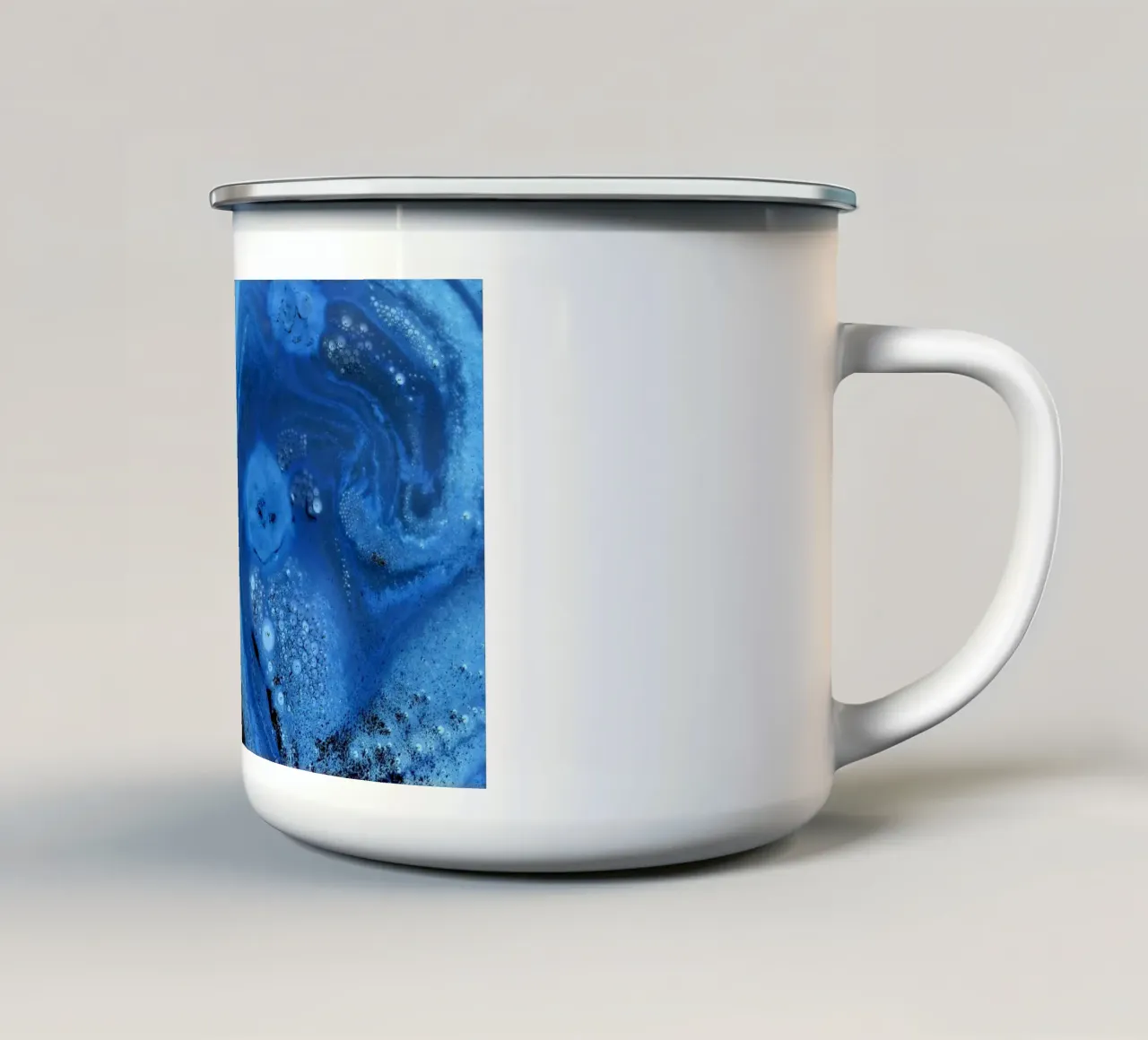 Blauw emaille mok van Massimo Frascogna