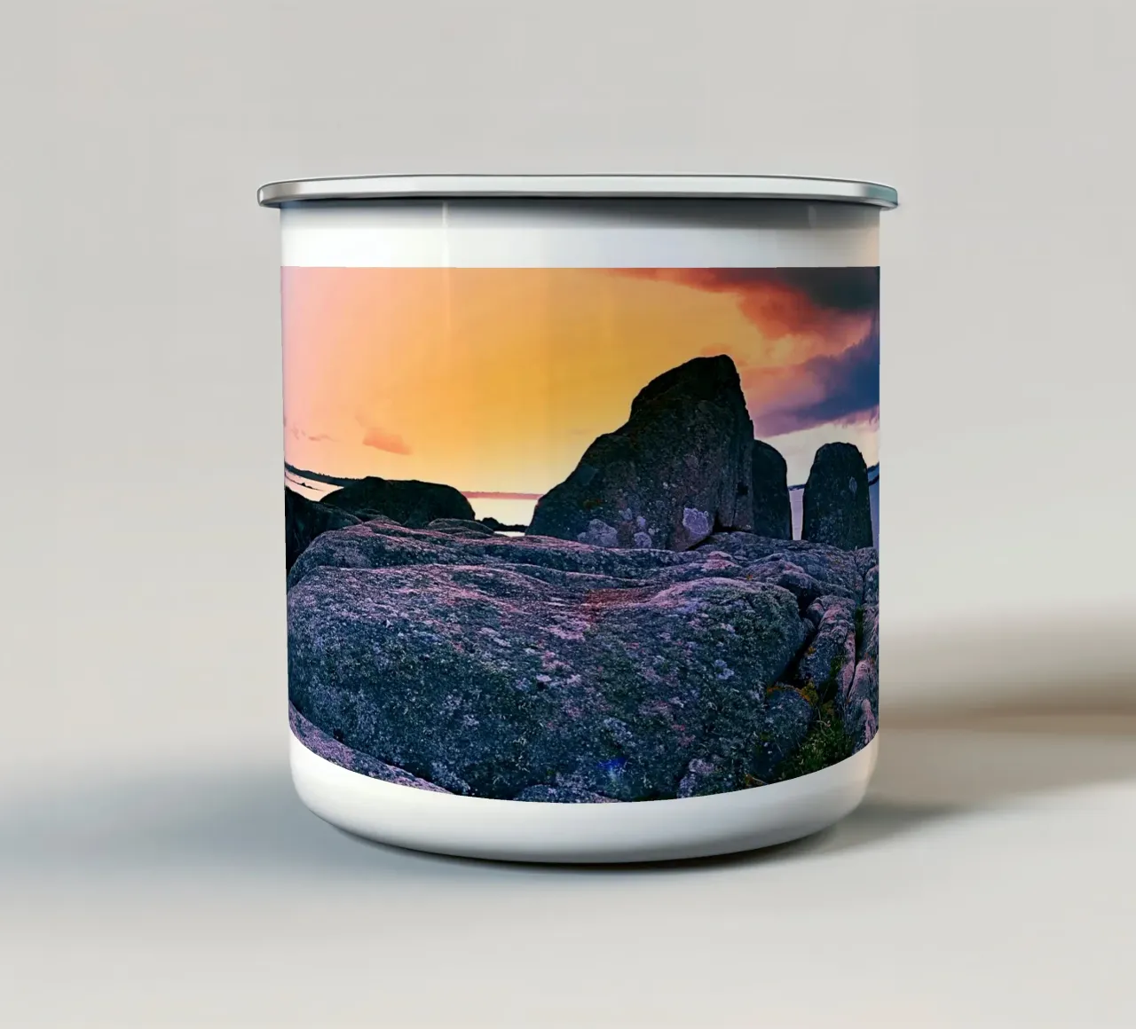 FAA277 tazza in smalto da Thierry vobmann photography