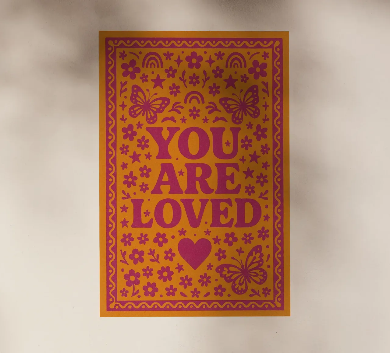 You are Loved pellicola backlit da Wall of Whispers