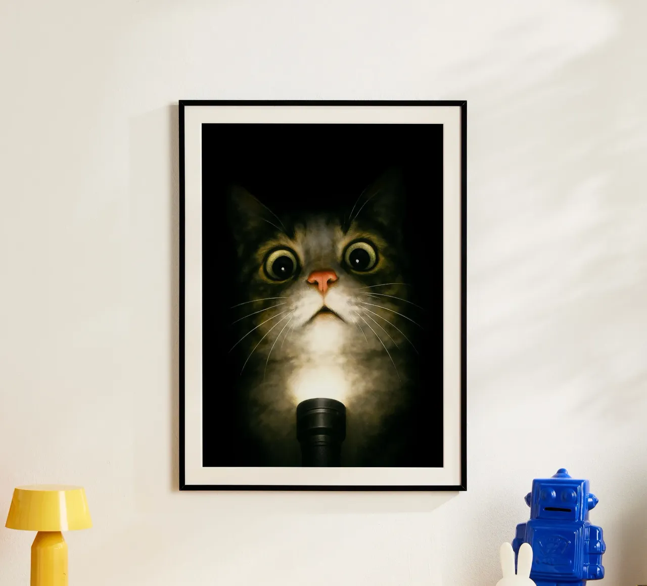 Meme del gato asustado - Cartel de terror con linterna poster de Lootprint