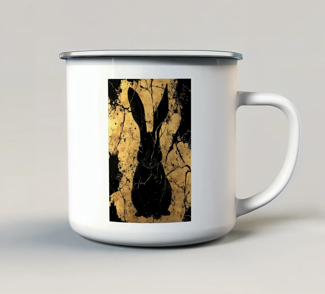 Lapin noir devant une structure dorée mug en émail de pixelbull - medieval art and more