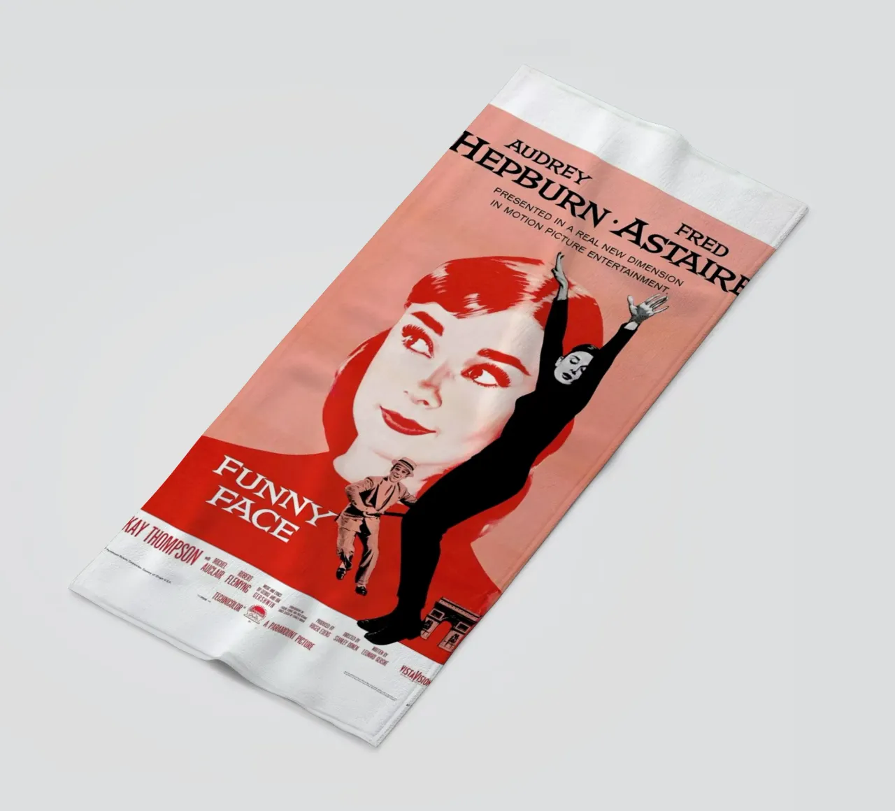 ‘Funny Face’ Retro Movie Poster telo mare da Gallery Print and Art Limited