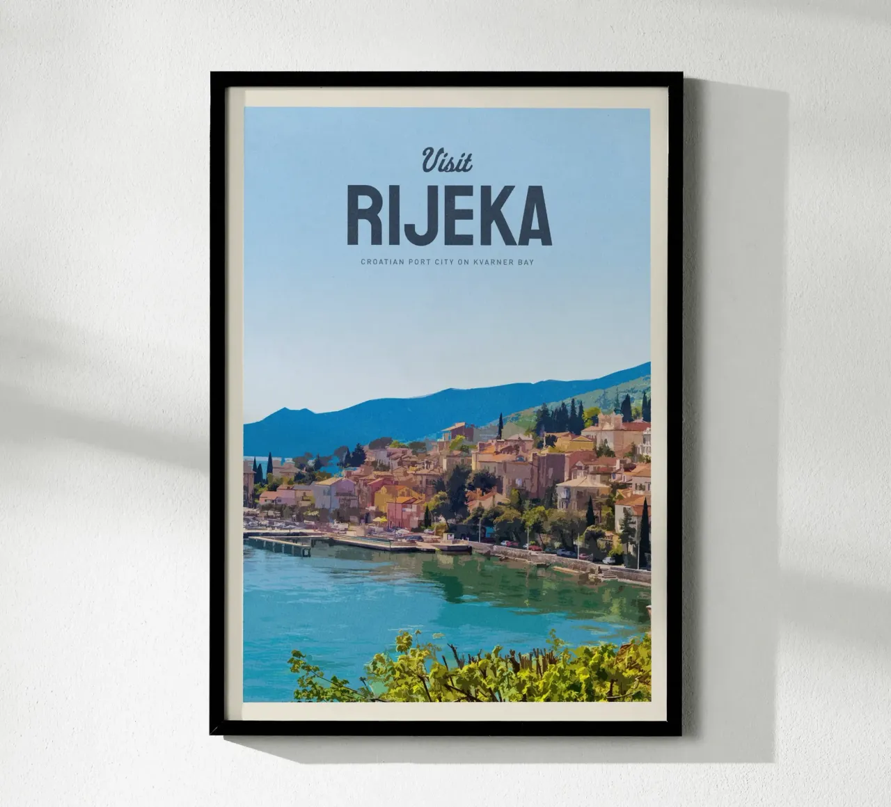 Viaggio a Rijeka poster con telaio in legno da Mercury Club
