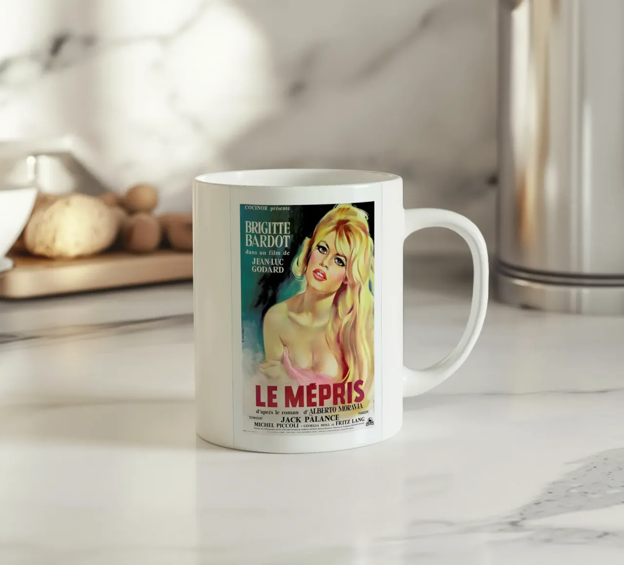 ‘Le Mepris’ Retro Movie Poster tazza in ceramica da Gallery Print and Art Limited