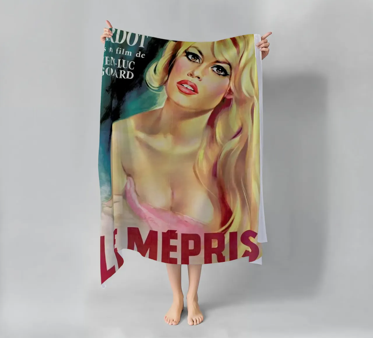 ‘Le Mepris’ Retro Movie Poster telo mare da Gallery Print and Art Limited