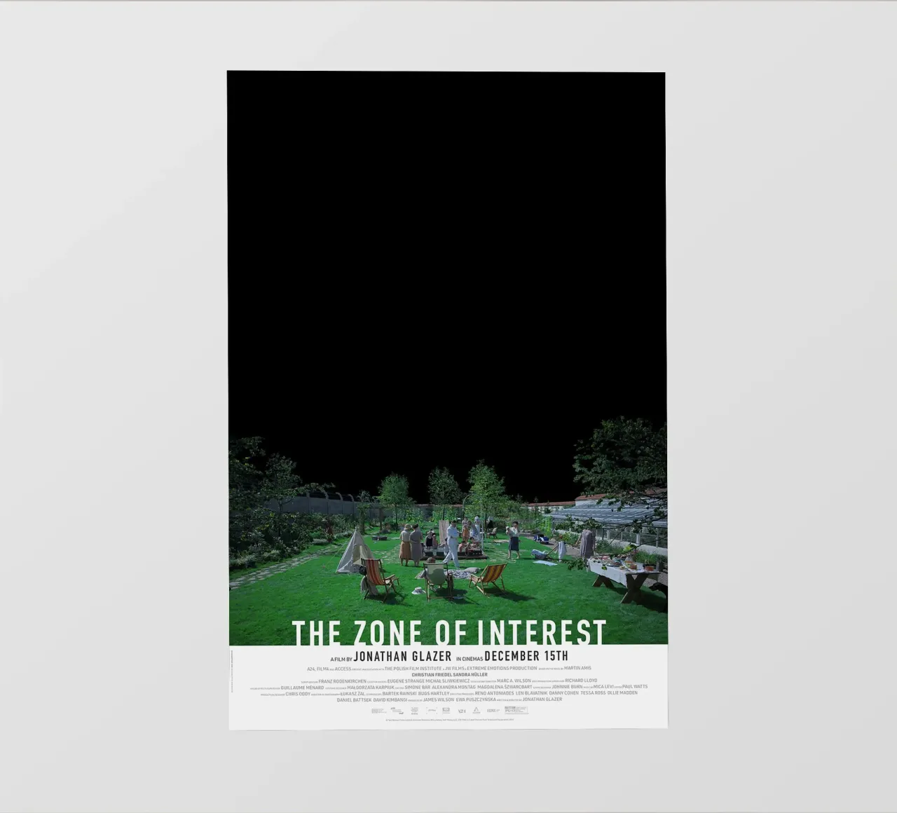 The Zone of Interest pellicola backlit da Attaboy Dsgn