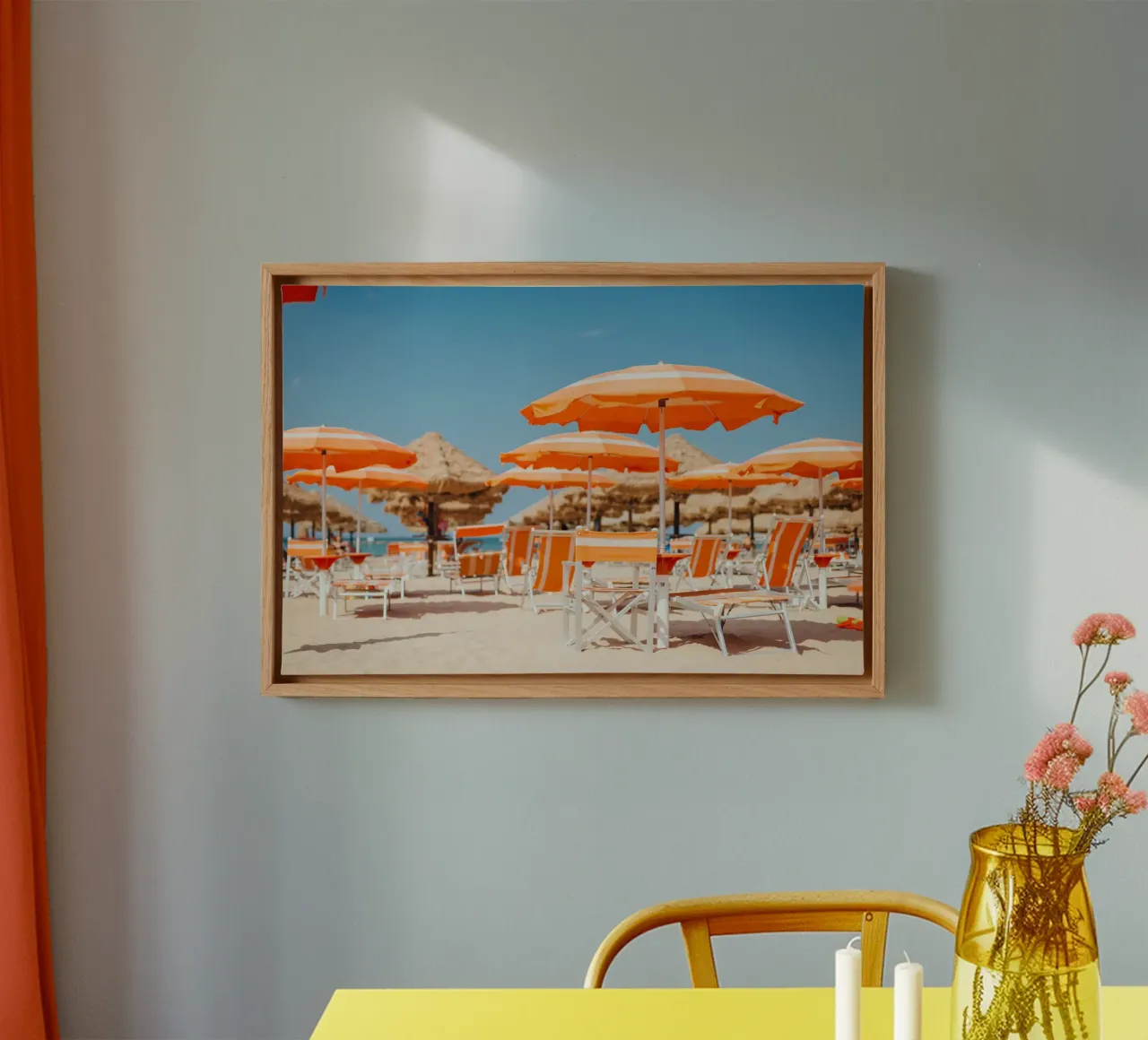 Retro Paraplu Strand, Italië Poster canvas met Baklijst van TheTravelClub