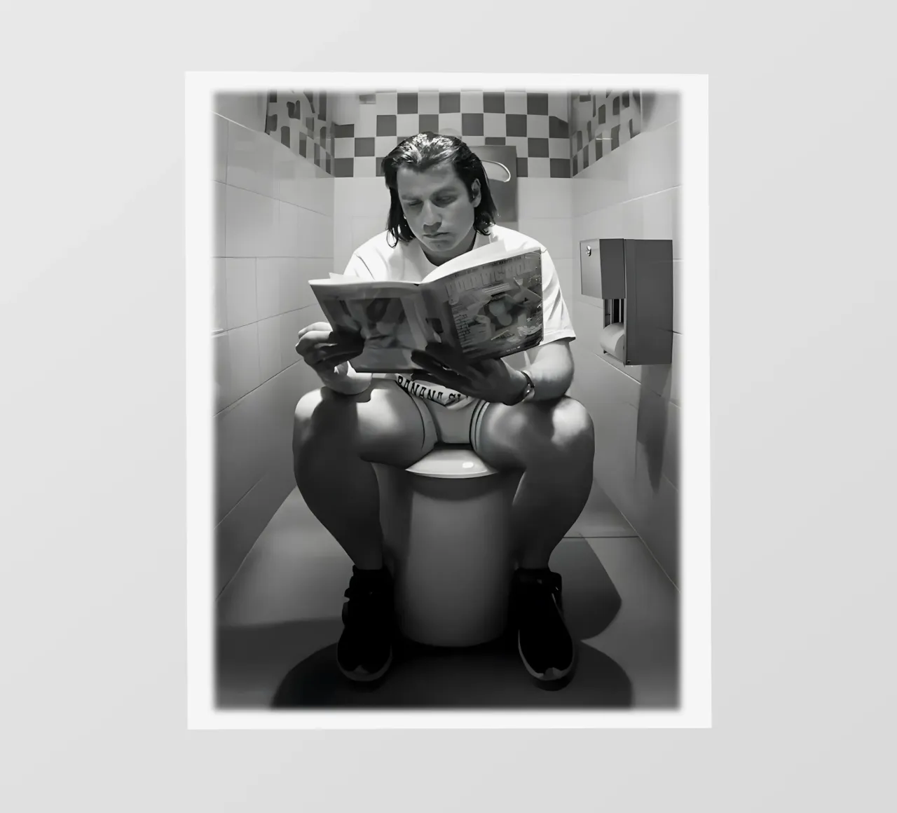 Scène de toilettes John Travolta en 1994 Art noir et blanc film rétro-éclairé de rangginangs