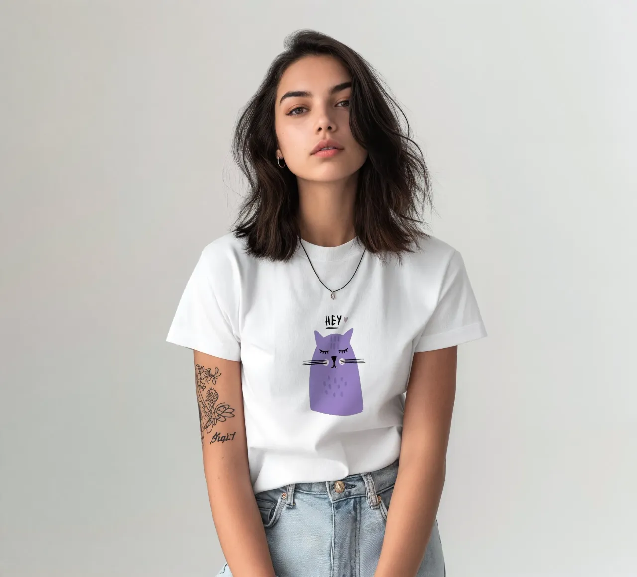 Feline Cute t-shirt da Little Flourishes