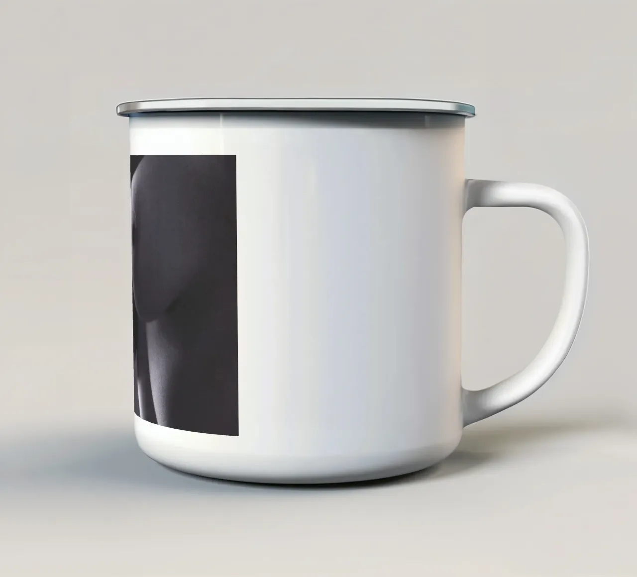 Georgie, a Torso Shot tazza in smalto da Dave Hare Photography