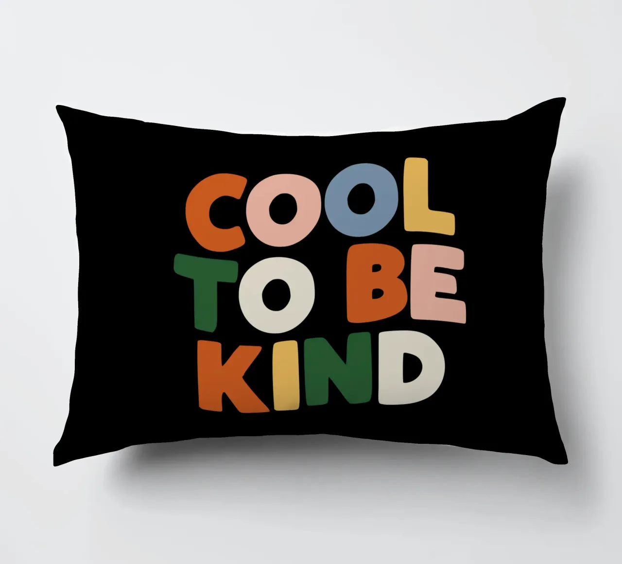 Cool To Be Kind Colourful Bold Kindness Typografie Design cuscino da THE MOTIVATED TYPE