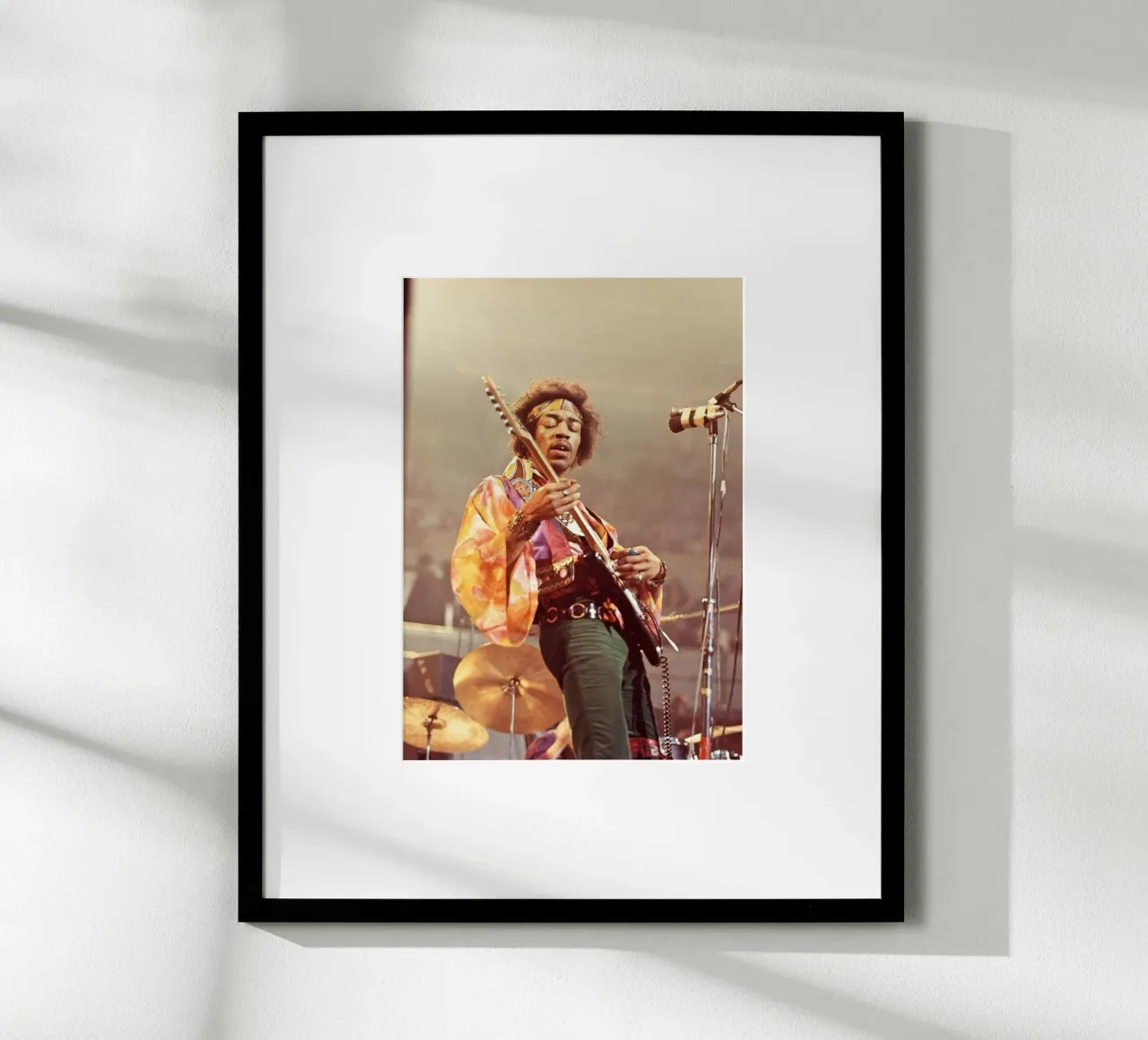 Playing guitar on stage hahnemühle by Alex happy shop
