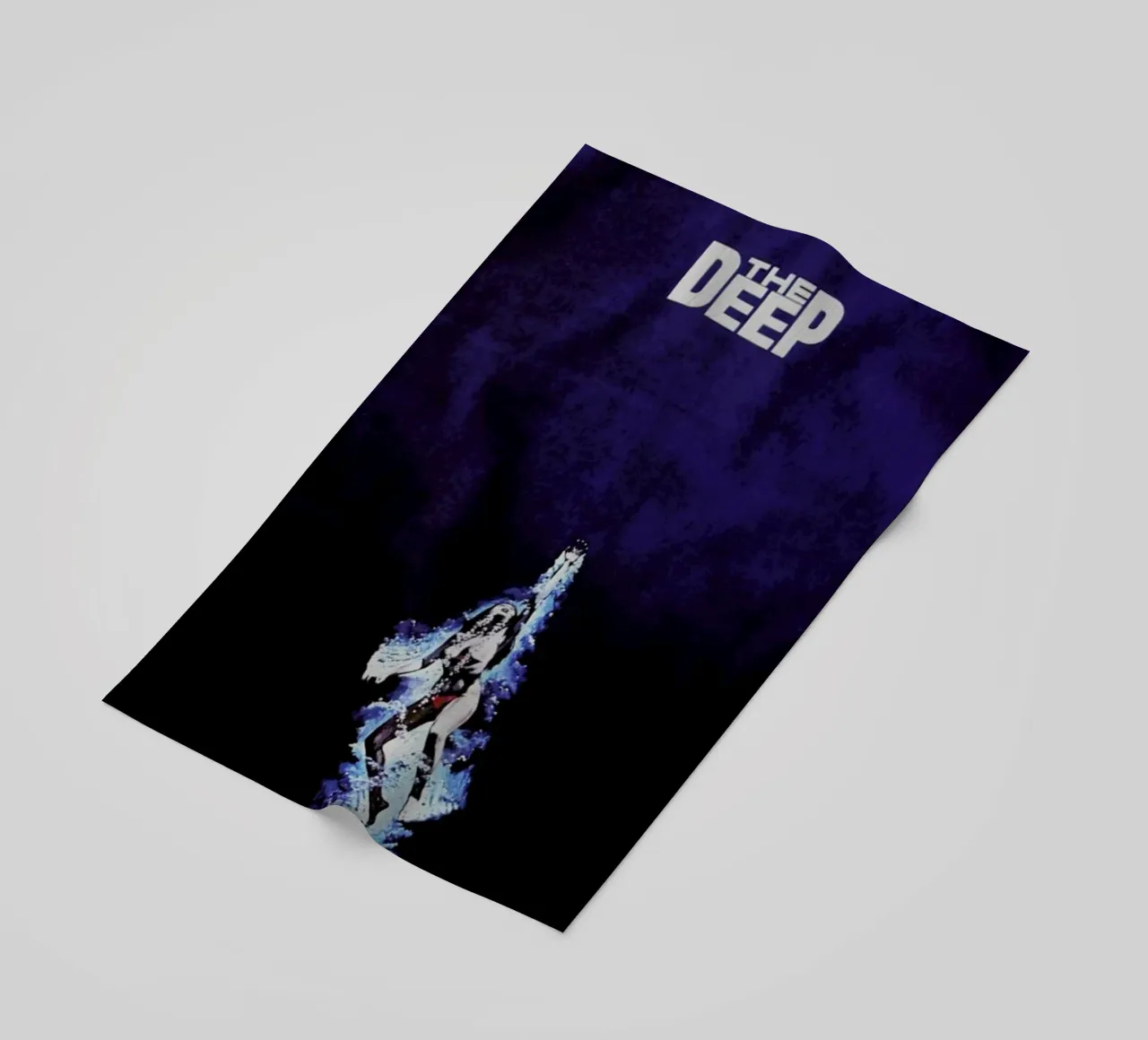 ‘The Deep’ Retro Movie Poster telo mare da Gallery Print and Art Limited