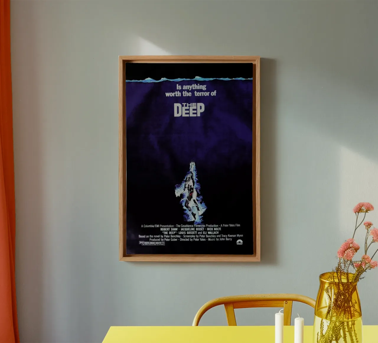 ‘The Deep’ Retro Movie Poster tela con Cornice a cassetta da Gallery Print and Art Limited