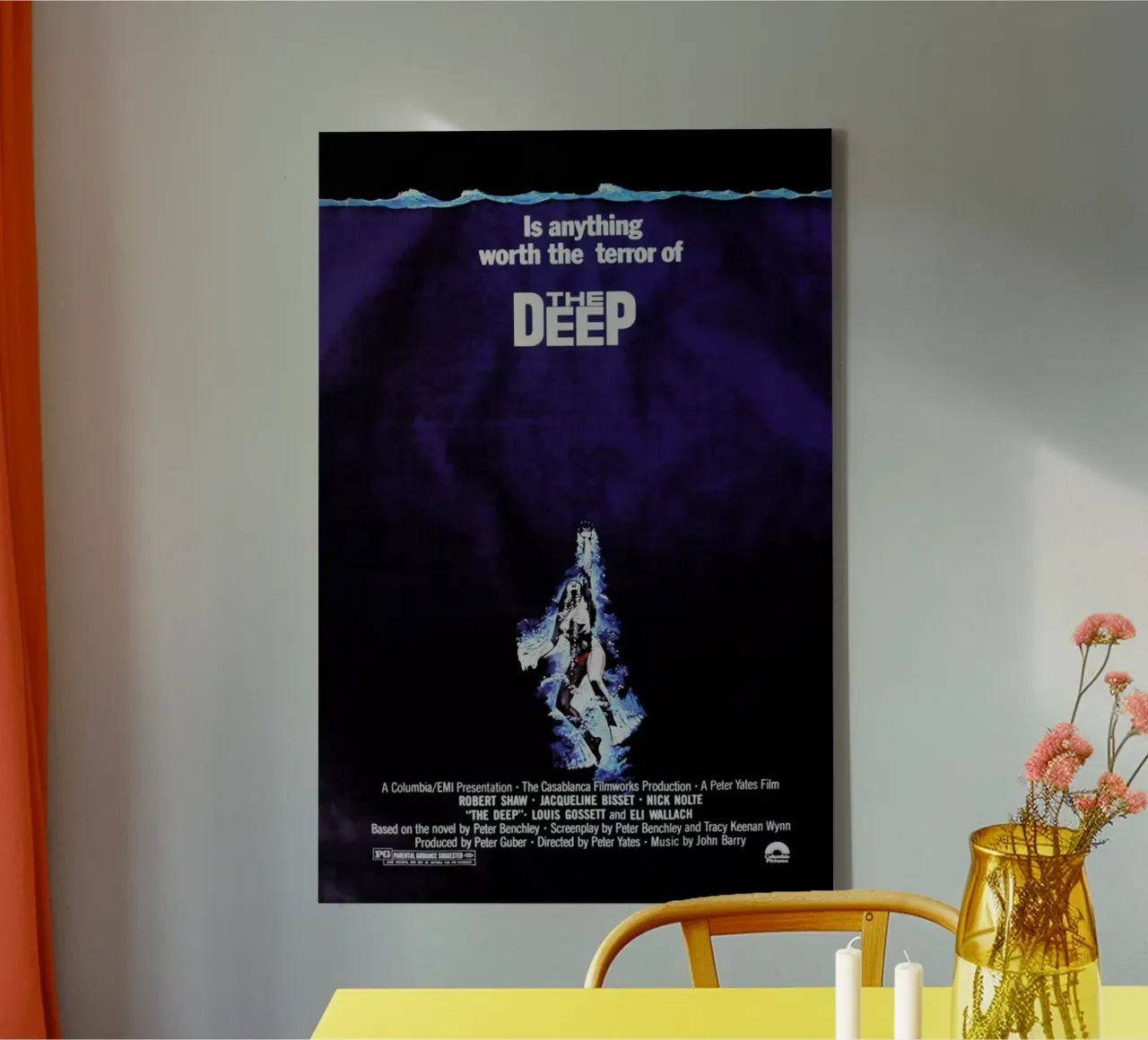 ‘The Deep’ Retro Movie Poster tela con Cornice a cassetta da Gallery Print and Art Limited