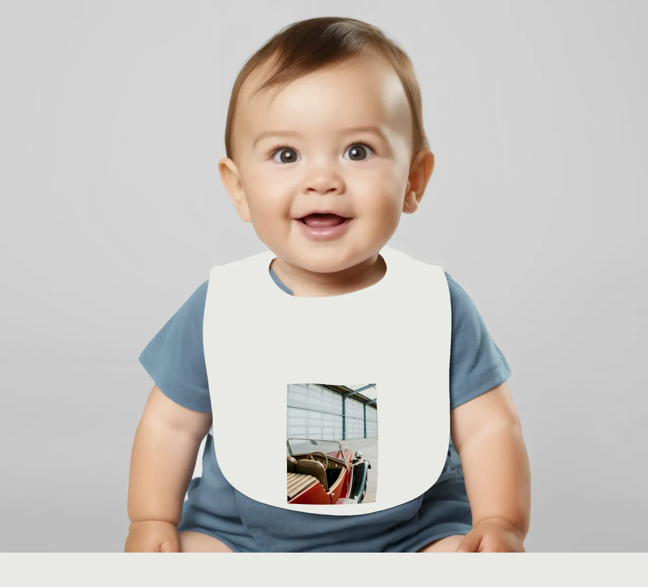 Einzigartige Oldtimer Babylätzchen von CAR EDITION