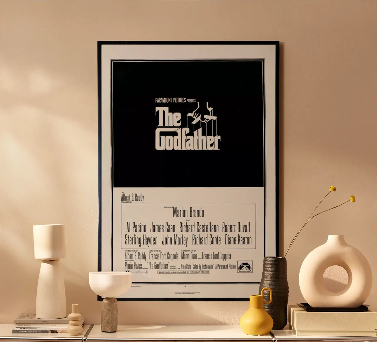 ‘The Godfather’ Retro Movie Posters poster con telaio in alluminio da Gallery Print and Art Limited