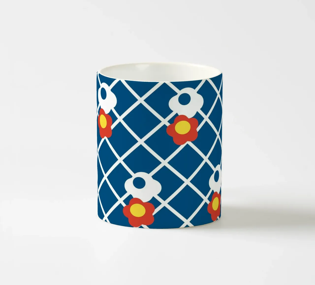 Modello moda anni '60 tazza in ceramica da LaylaOzPatterns