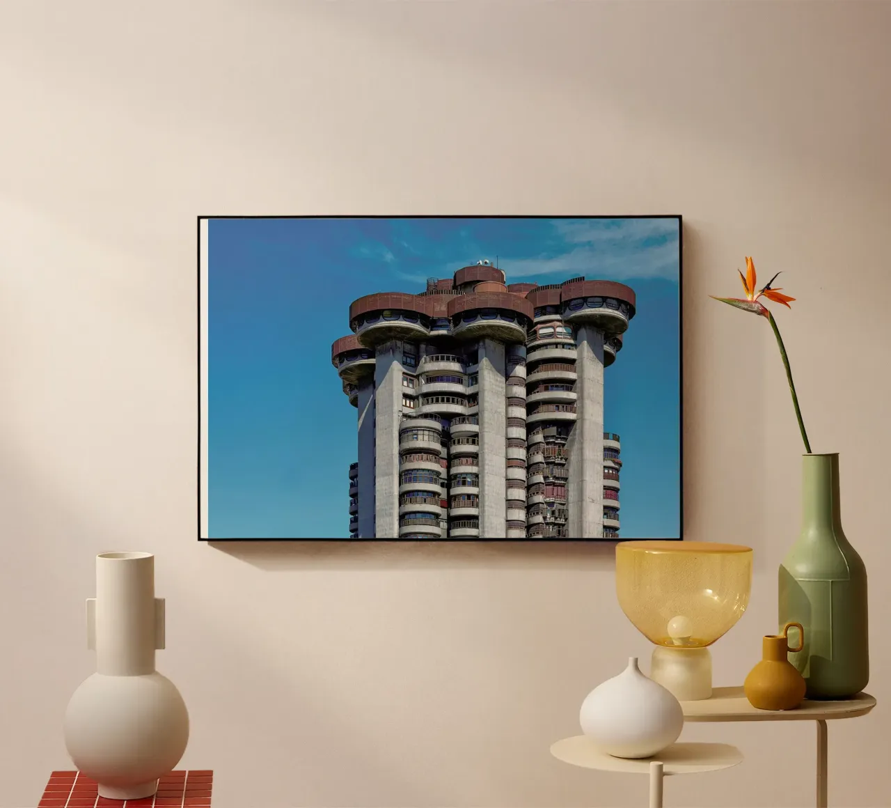 Torres blancas plexiglass da Michael Belhadi