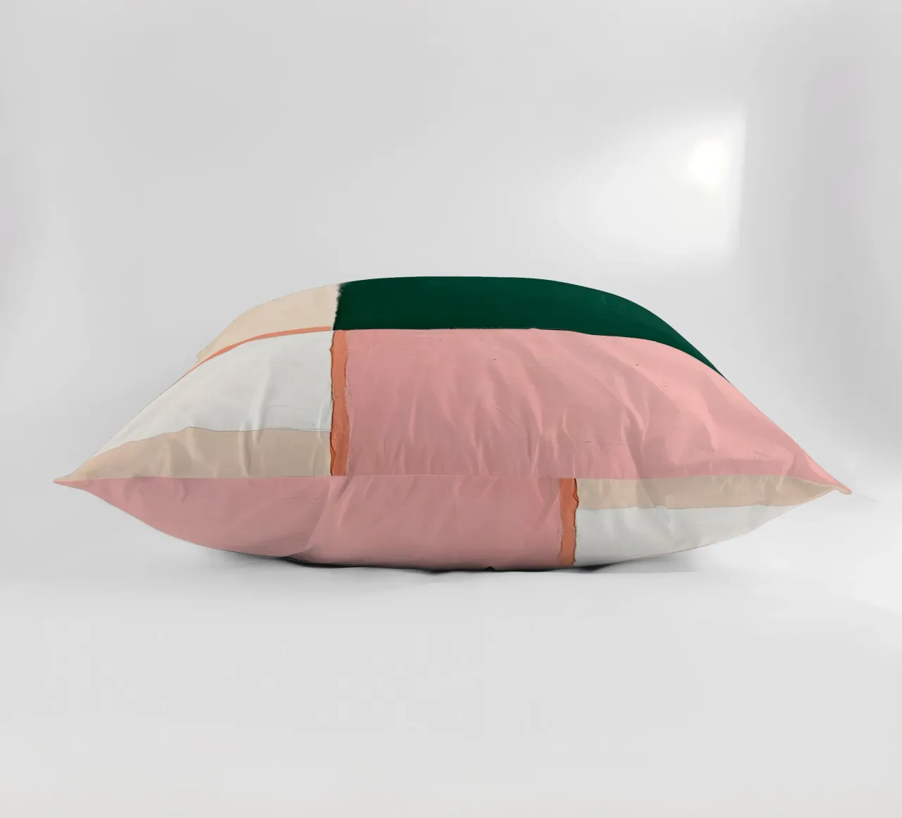 Minimal Kissen von Euphoria Theresa