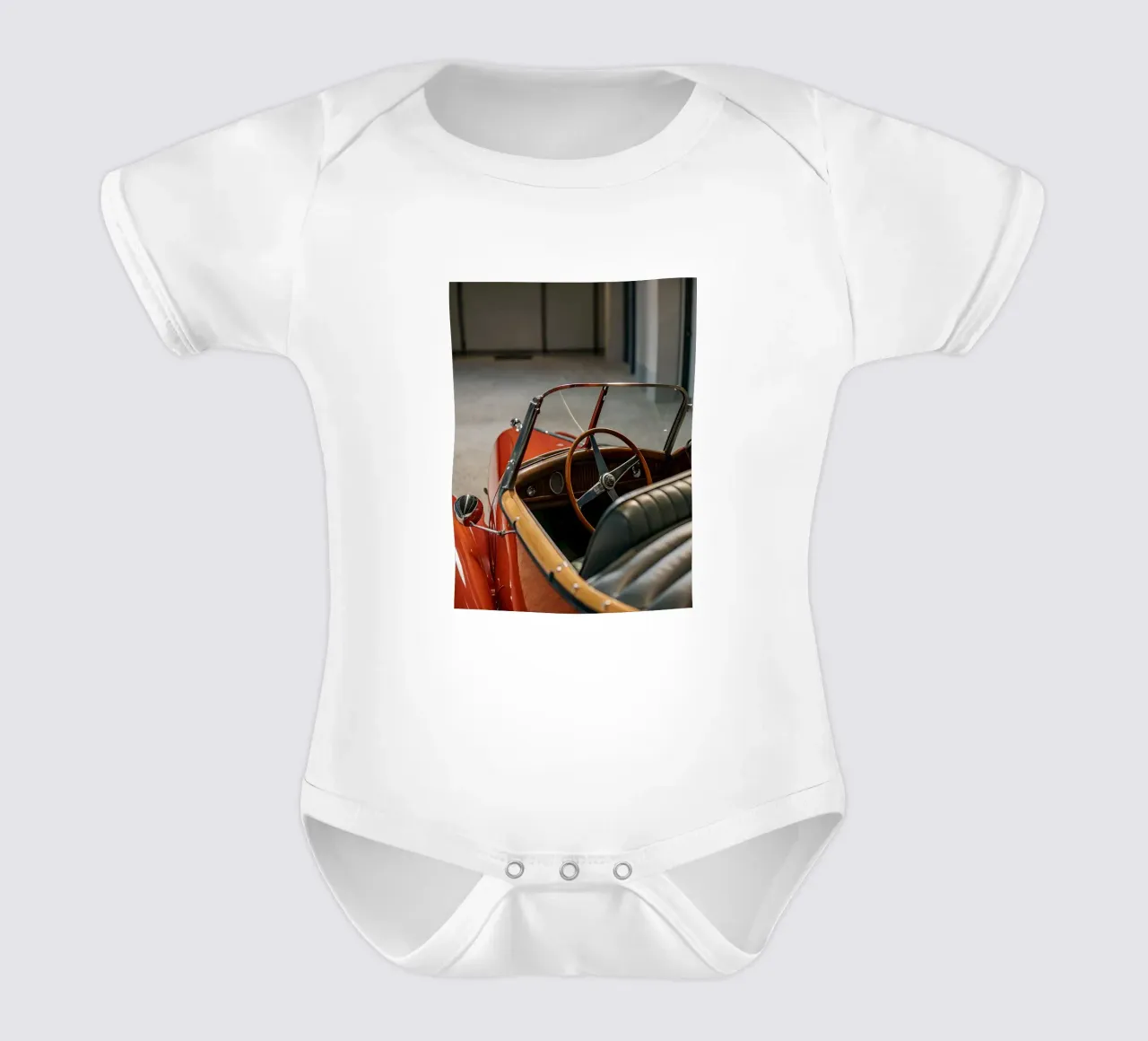 Roter Oldtimer Kurzarm Babybody von CAR EDITION