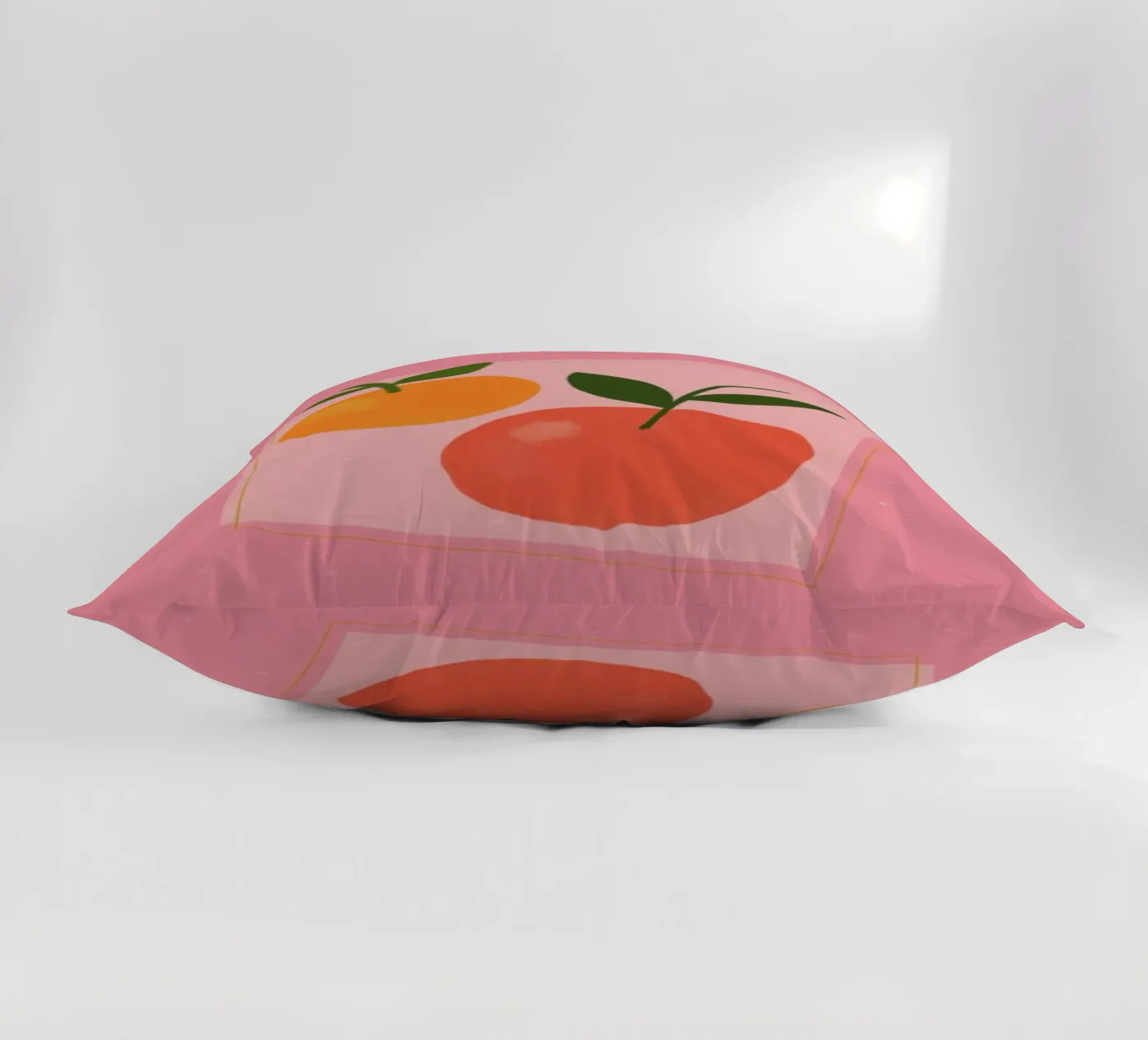 Oranges kussen van Galaxy Eyes