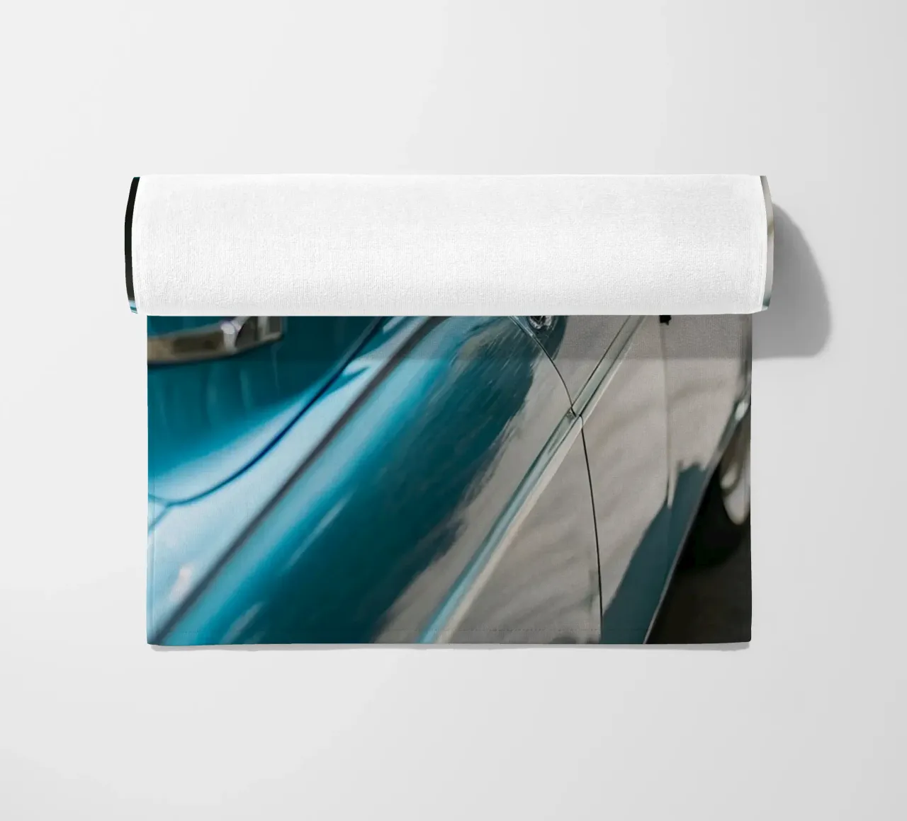 Blauer Oldtimer Strandtuch von CAR EDITION