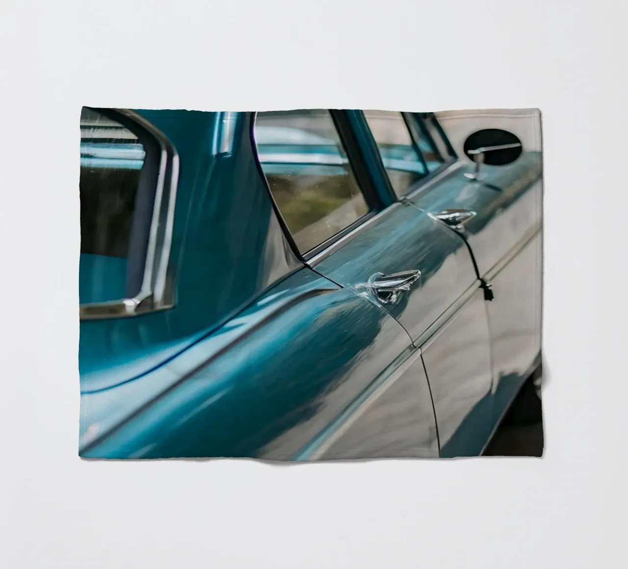 Blauer Oldtimer Fleecedecke von CAR EDITION