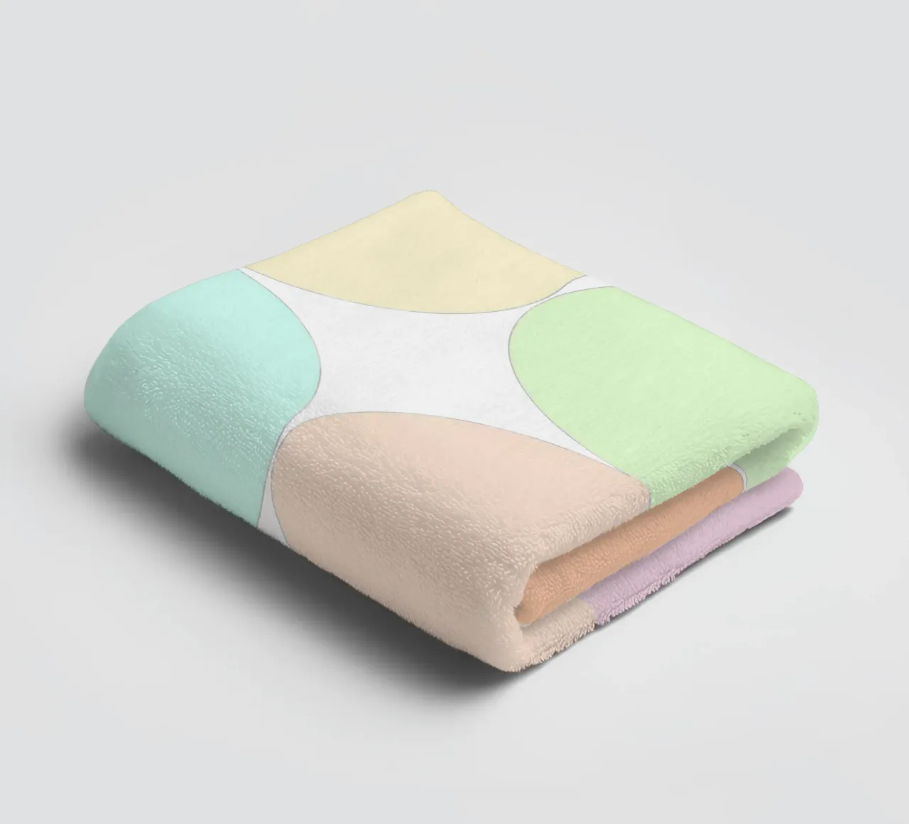 Puntini colorati asciugamano da bagno da LaylaOzPatterns
