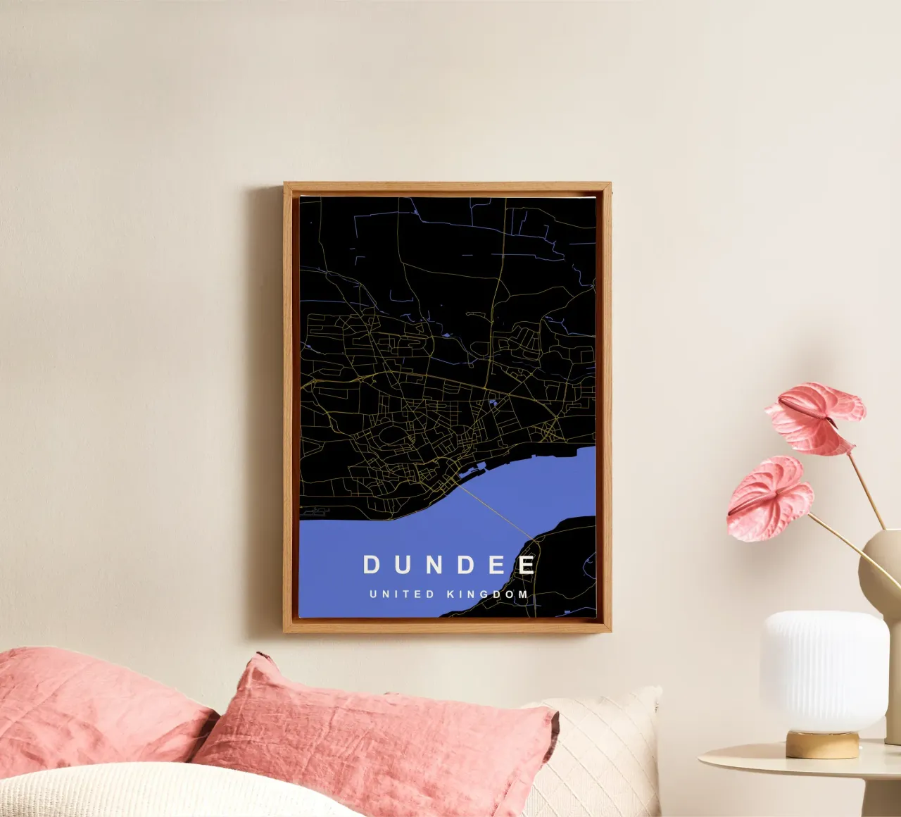 Mappa della città di Dundee Regno Unito nero e oro tela con Cornice a cassetta da Cartographers Library