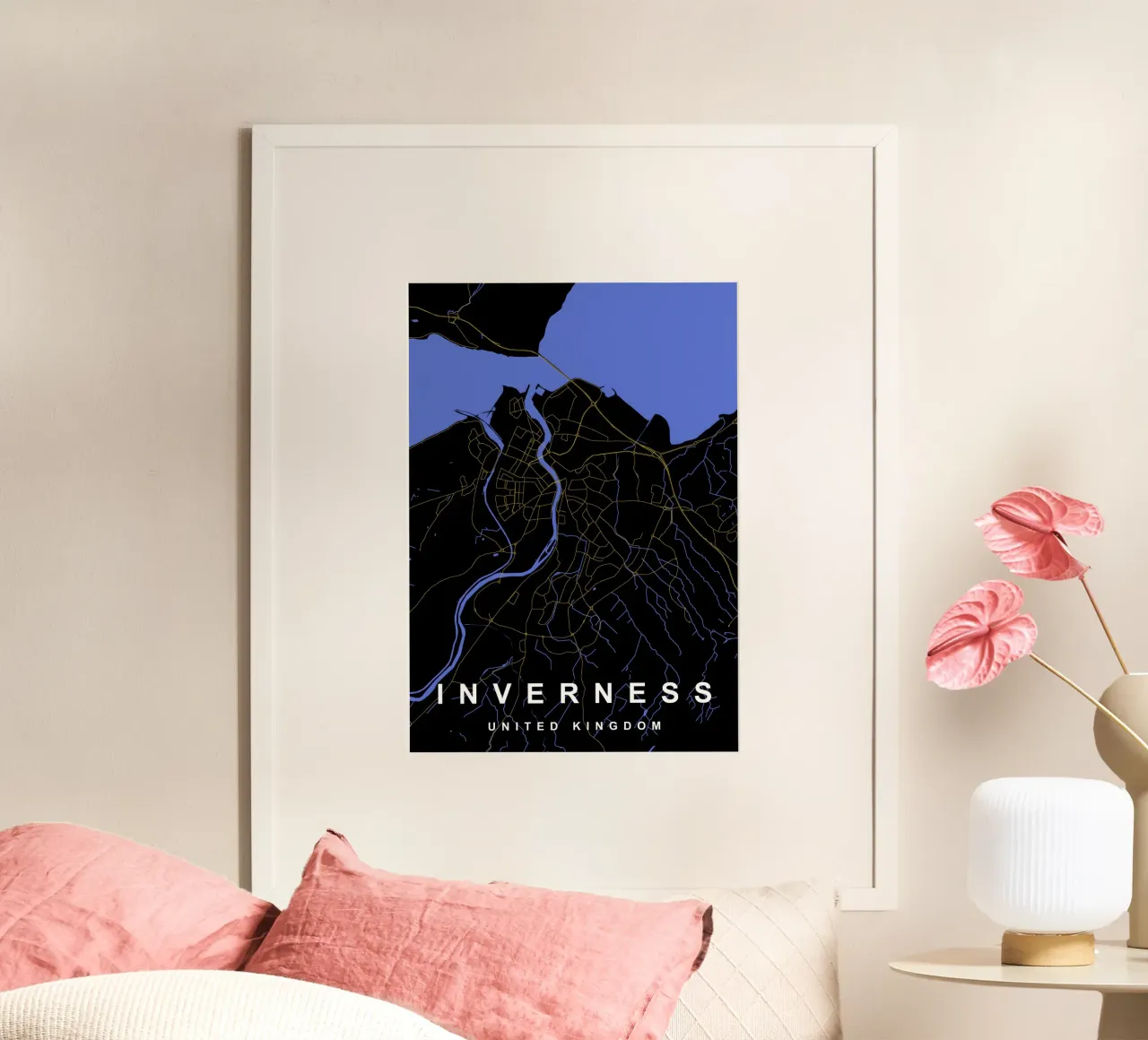 Mappa della città di Inverness Regno Unito nero e oro poster da Cartographers Library