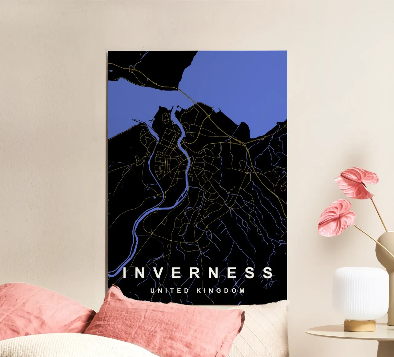 Mappa della città di Inverness Regno Unito nero e oro poster da Cartographers Library