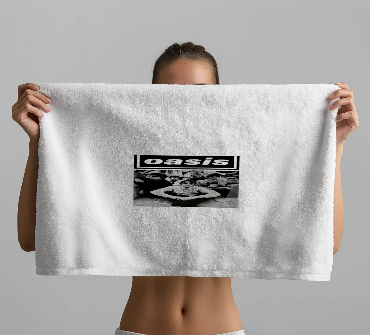 Black White Oasis towel by HUMMERSONIC